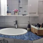 Apartman Nagia's Summer Políhrono