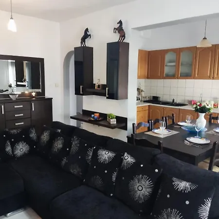 Apartament Nagia's Summer