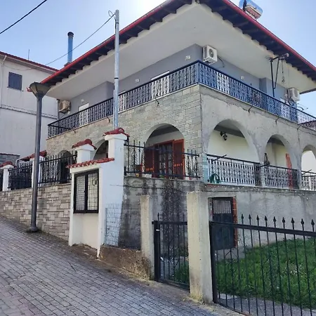 Nagia's Summer Apartament Polychrono