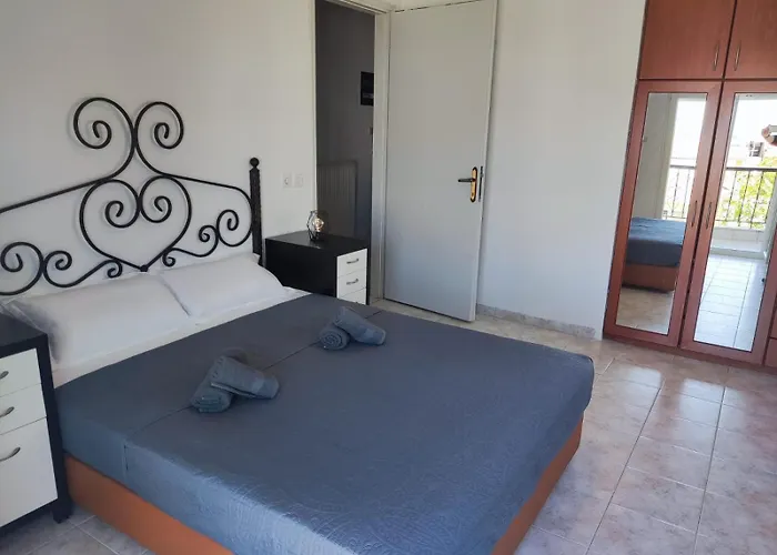 Apartman Nagia's Summer Políhrono